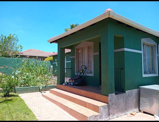 3 BEDROOM FREEHOLD TO LET IN COSMO CITY